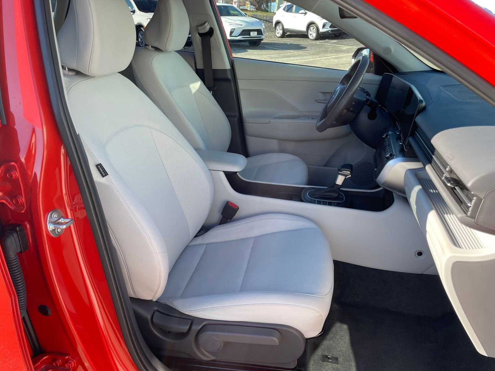 Used 2025 Hyundai Kona SEL image 36