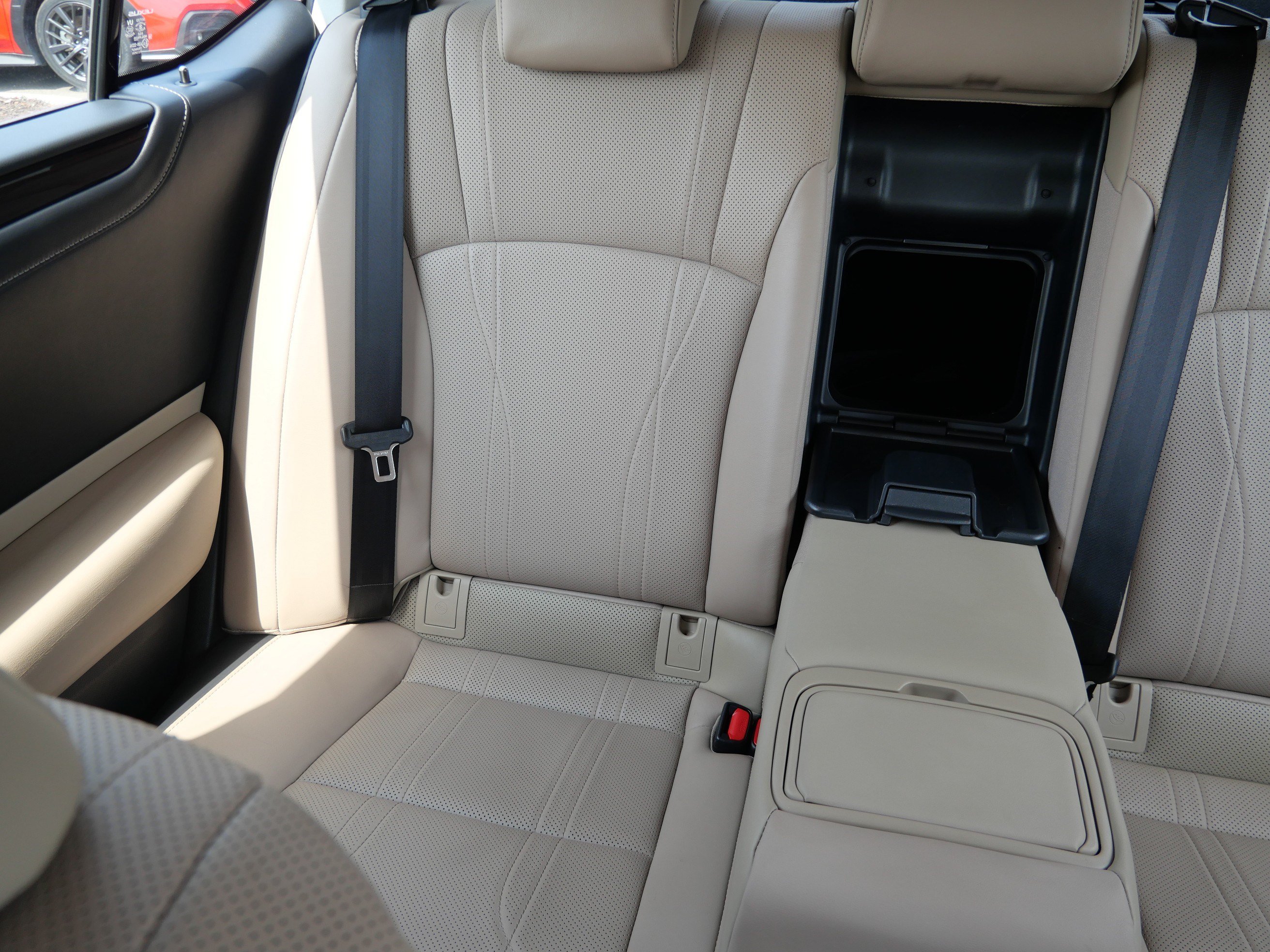 Used 2019 Lexus ES 300h FWD image 12