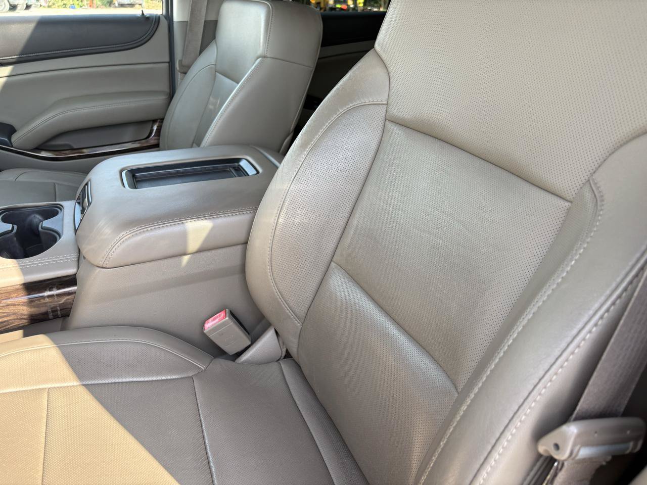 Used 2015 GMC Yukon SLT w/ Open Road Package AWD/4WD image 16