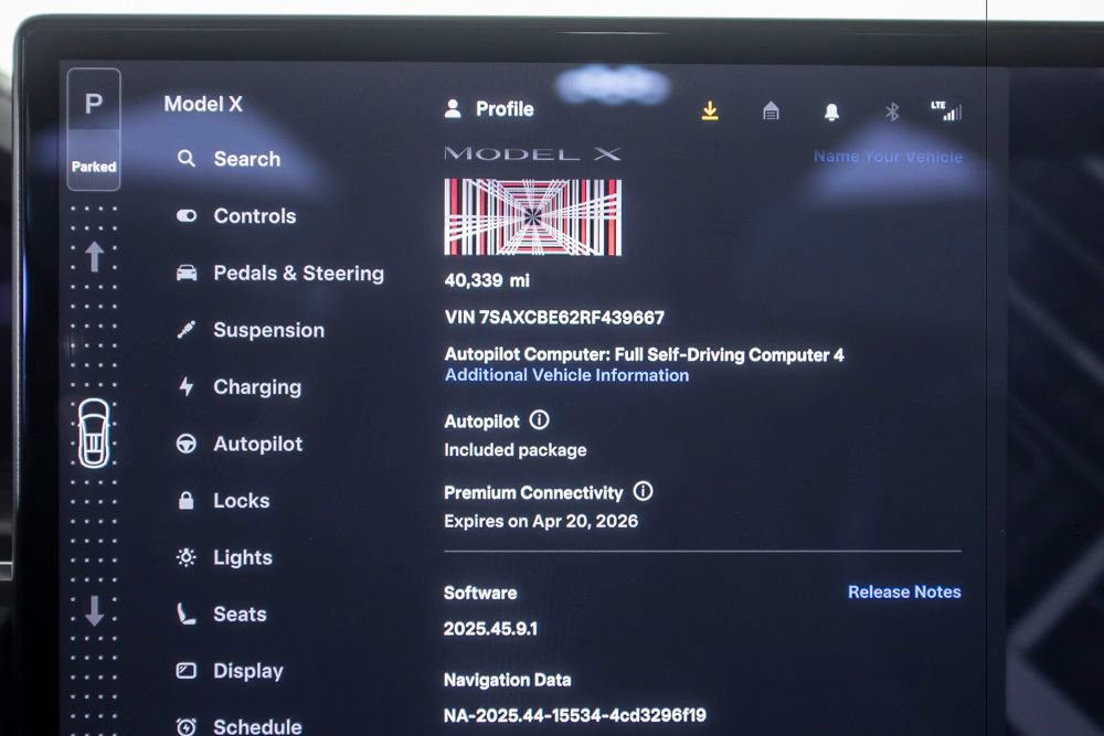 Used 2024 Tesla Model X Plaid image 13