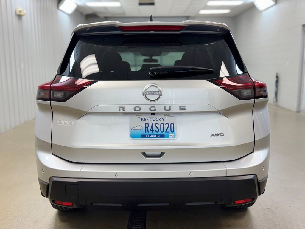 Certified 2025 Nissan Rogue S AWD/4WD image 6