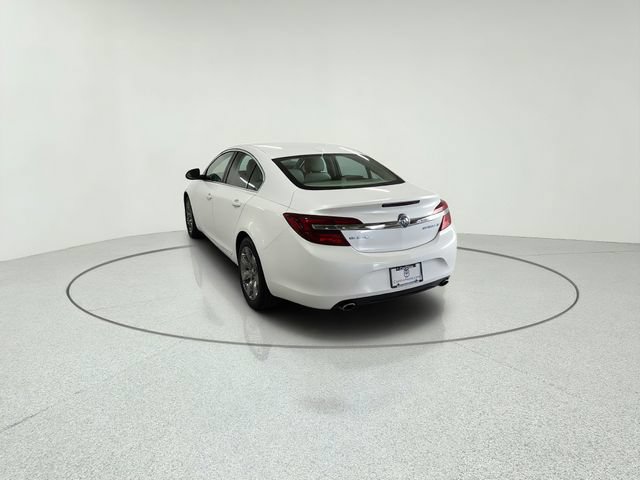 Used 2017 Buick Regal Premium w/ Driver Confidence Package #1 FWD image 5