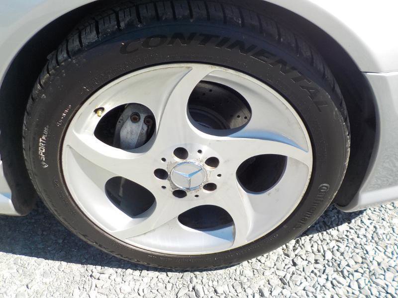 Used 2004 Mercedes-Benz SL 500 w/ AMG Sport Pkg image 22