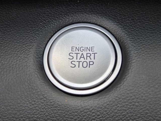 Used 2025 Hyundai Elantra Hybrid FWD image 21