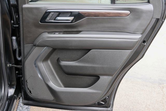Used 2025 Chevrolet Tahoe Z71 image 19