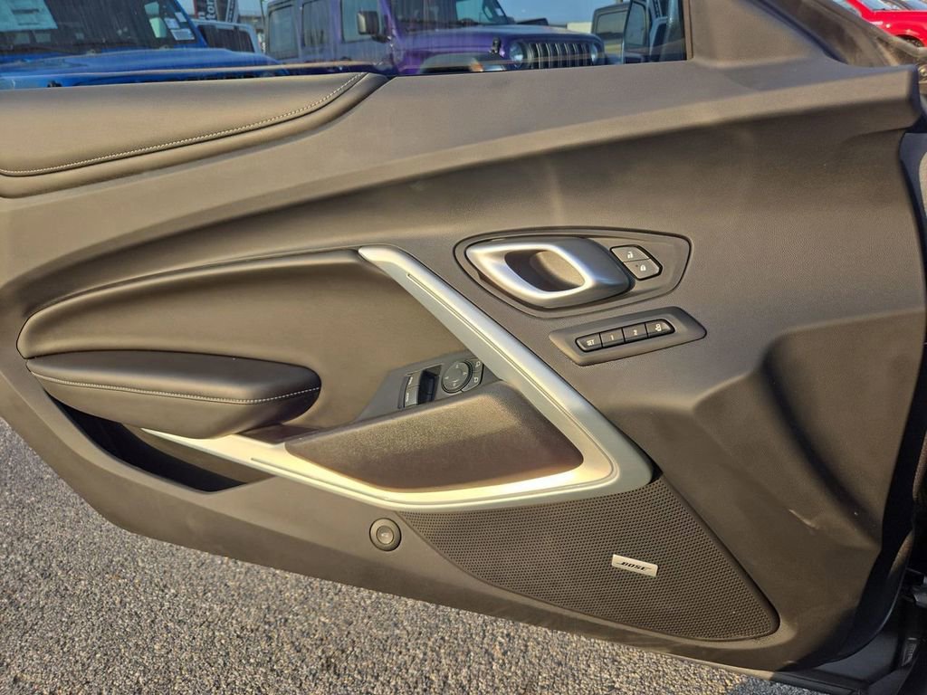 Used 2022 Chevrolet Camaro LT w/ RS Package image 12