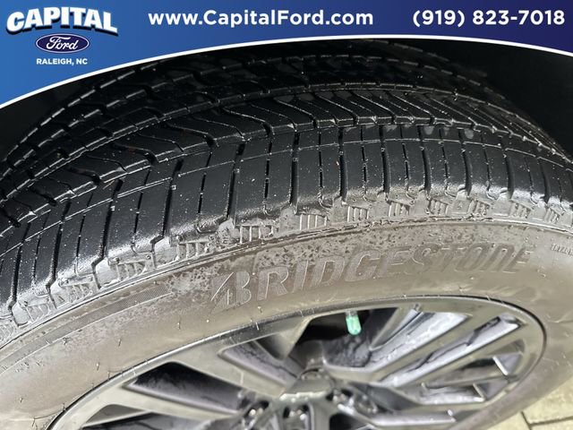 Used 2024 Chevrolet Suburban RST w/ Luxury Package AWD/4WD image 14