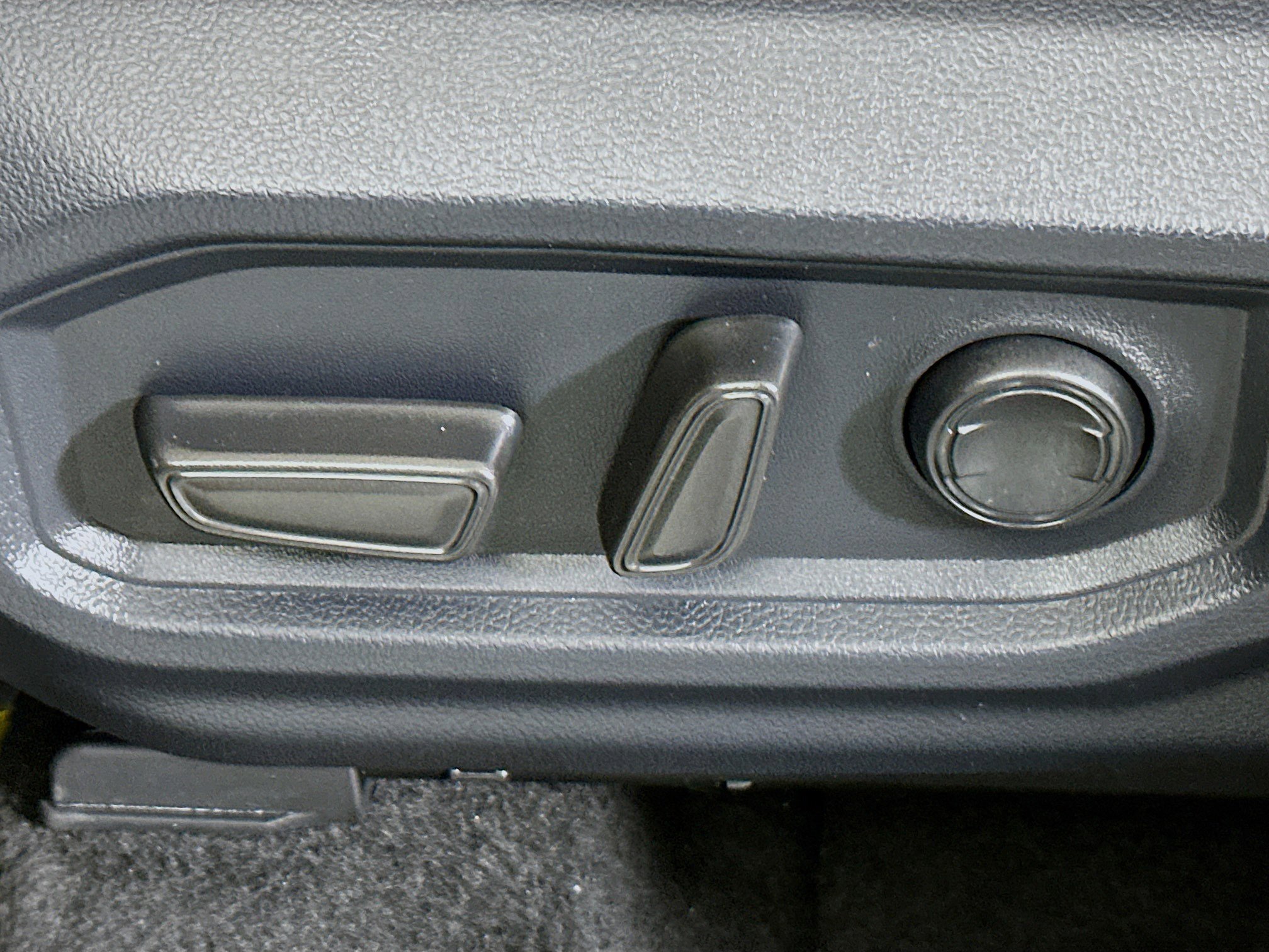 Used 2025 Toyota Tundra SR5 w/ SR5 Convenience Package image 13