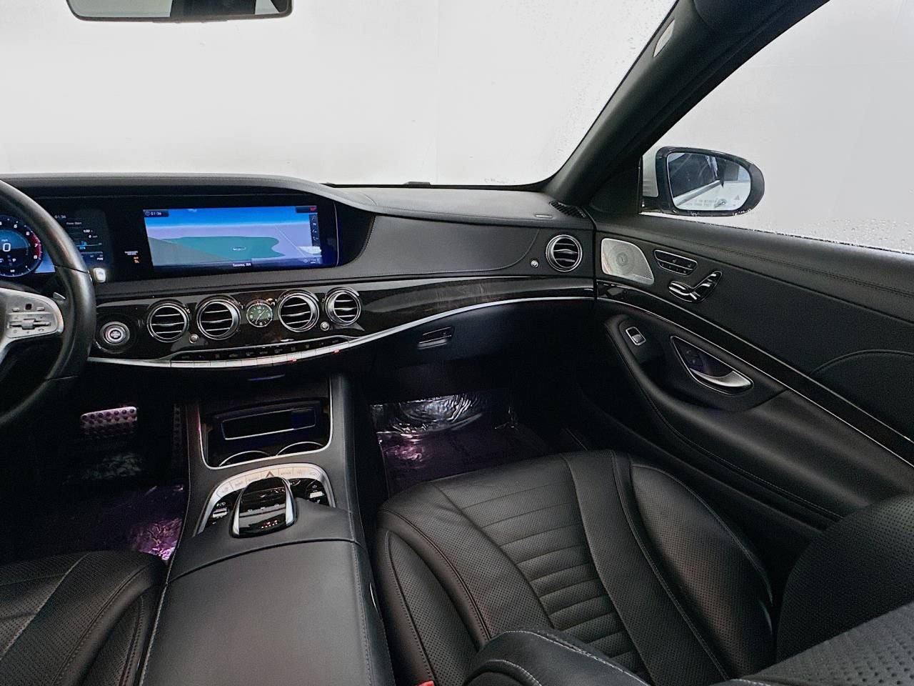 Used 2018 Mercedes-Benz S 560 Sedan image 12