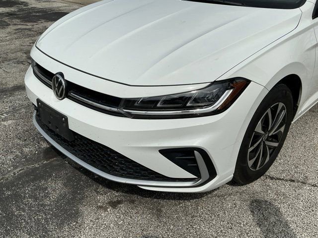Used 2025 Volkswagen Jetta S image 9