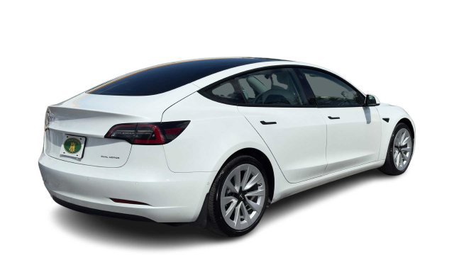 Used 2022 Tesla Model 3 Long Range AWD/4WD image 5