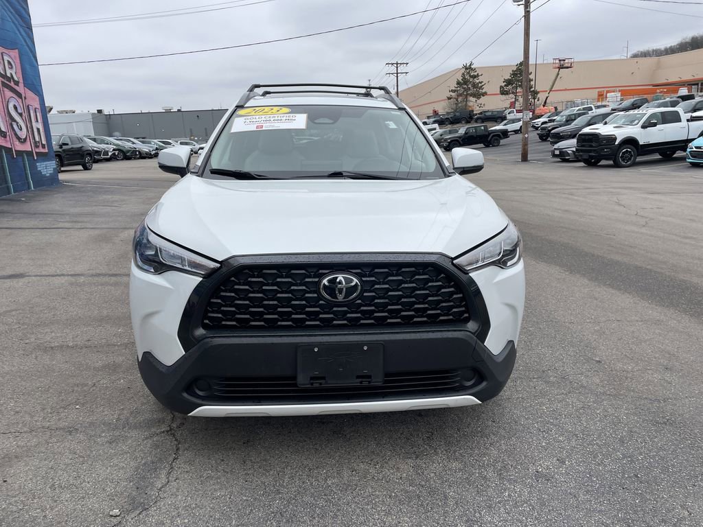 Used 2023 Toyota Corolla Cross LE w/ Moonroof Package AWD/4WD image 5