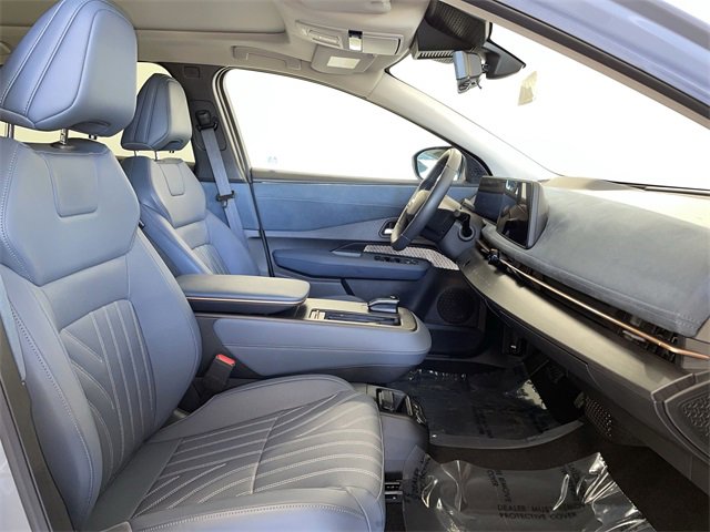 Certified 2025 Nissan Ariya Platinum image 21