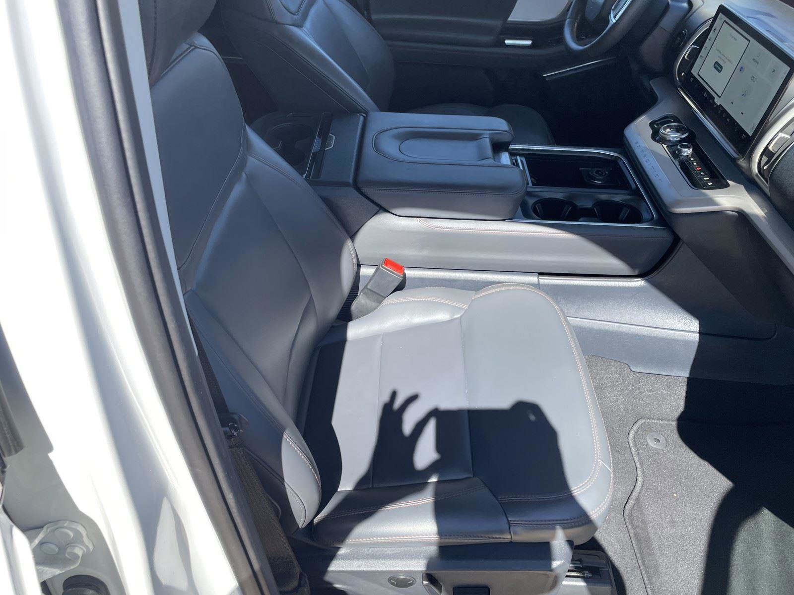 Used 2025 Ford Expedition Max Active image 33