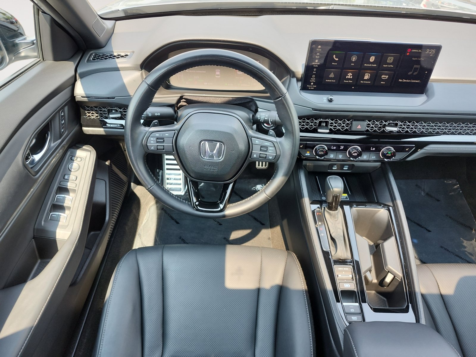 Used 2025 Honda Accord Sport image 11