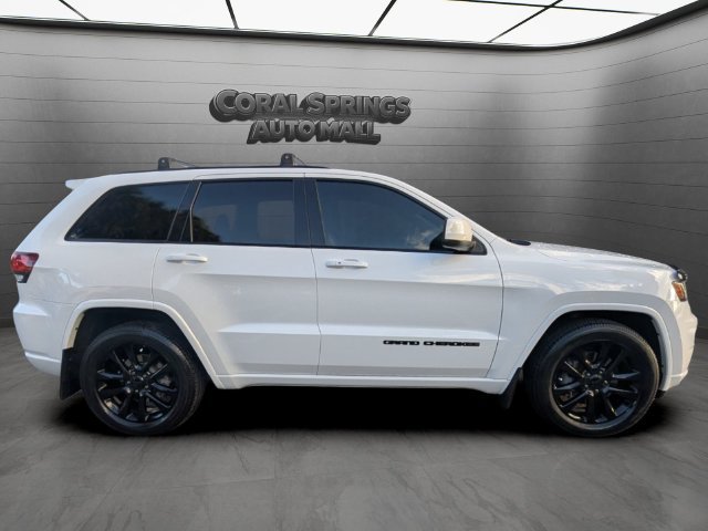 Used 2021 Jeep Grand Cherokee Laredo X RWD image 8