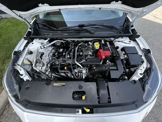 Certified 2025 Nissan Sentra SR w/ SR Premium Package FWD image 14