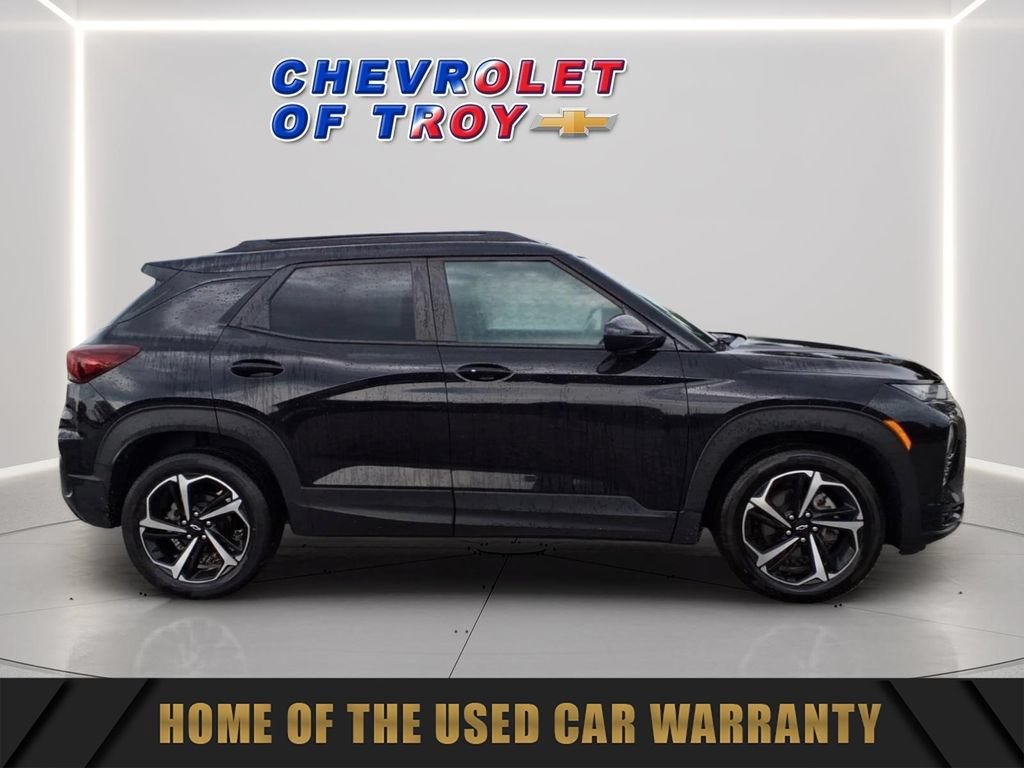 Used 2022 Chevrolet TrailBlazer RS w/ Sun and Liftgate Package FWD image 10