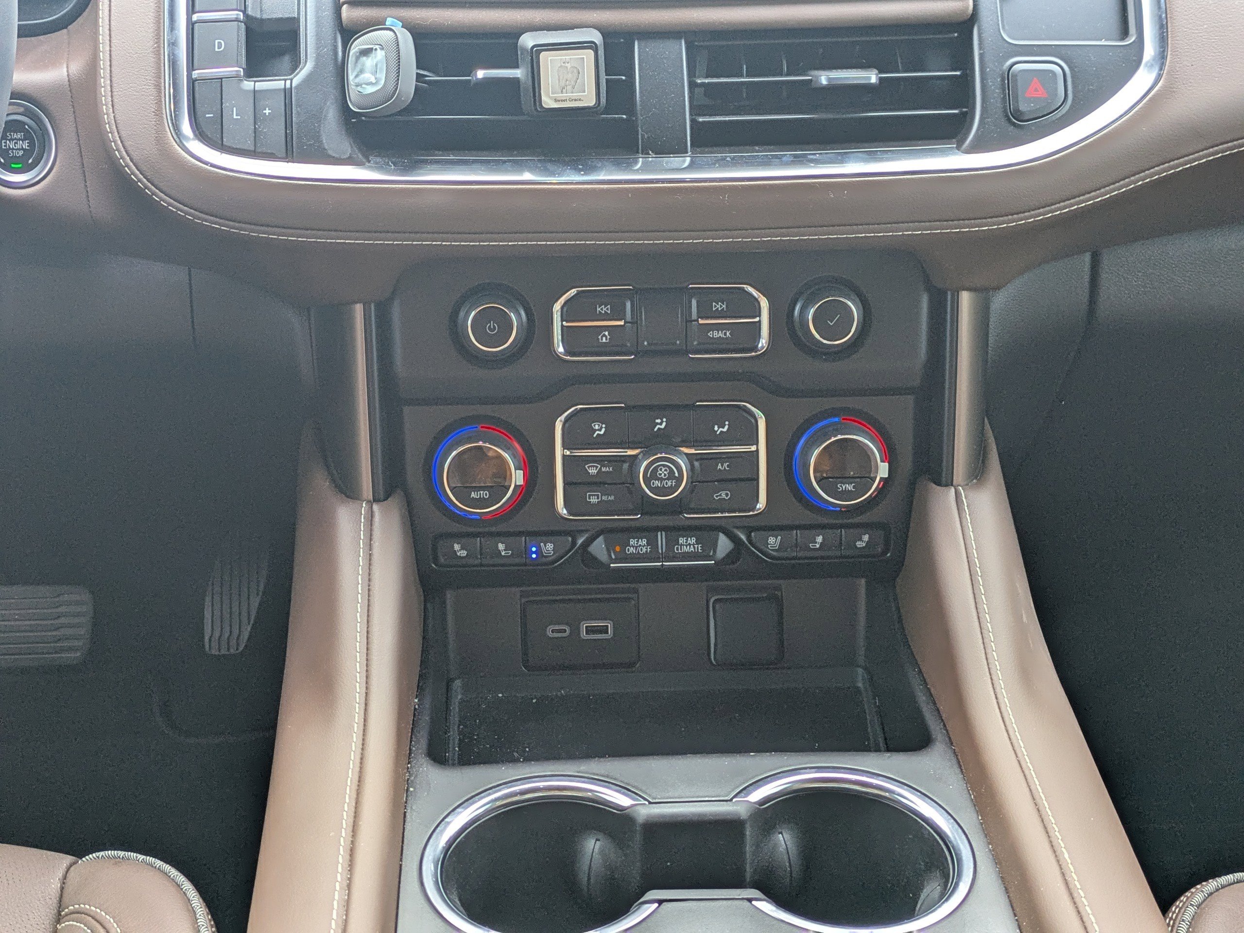 Used 2024 Chevrolet Tahoe High Country image 21