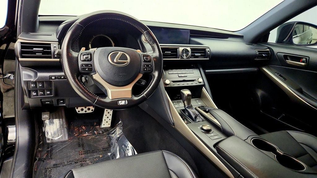 Used 2018 Lexus IS 350 AWD image 13
