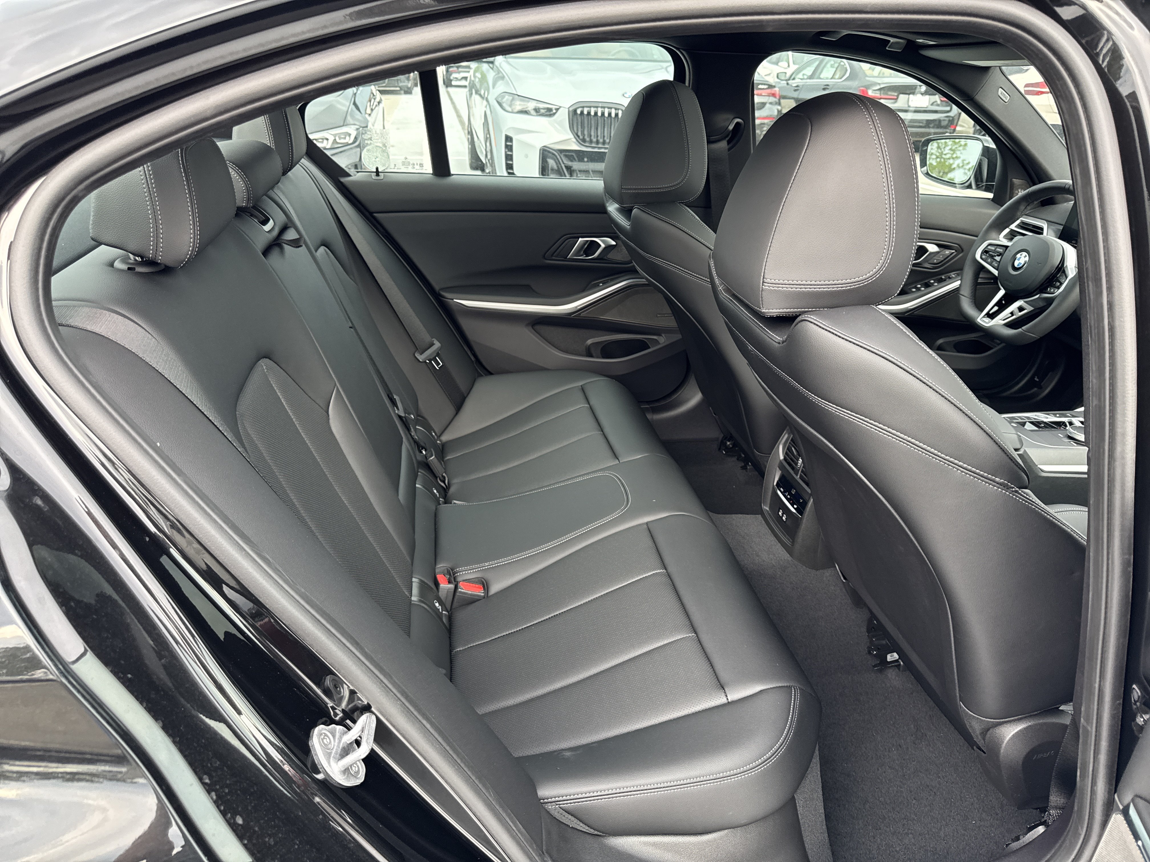 New 2026 BMW 330i Sedan w/ M Sport Package RWD image 11