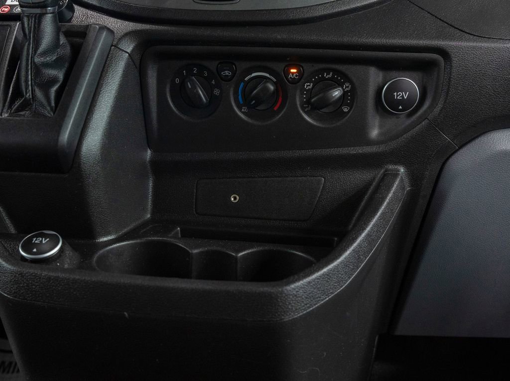 Used 2018 Ford Transit 350 XL image 21