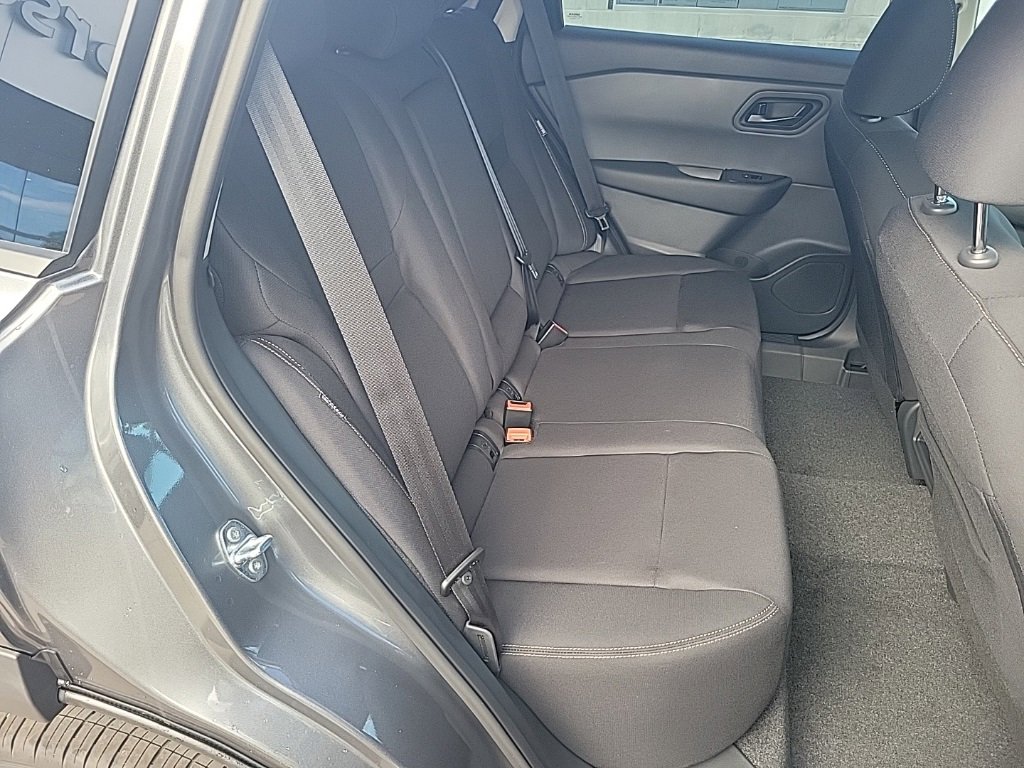 New 2026 Nissan Rogue S image 35