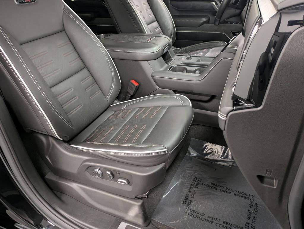 Used 2025 GMC Sierra 2500 AT4X image 29