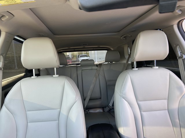 Used 2021 Nissan Rogue SV w/ Premium Package FWD image 19