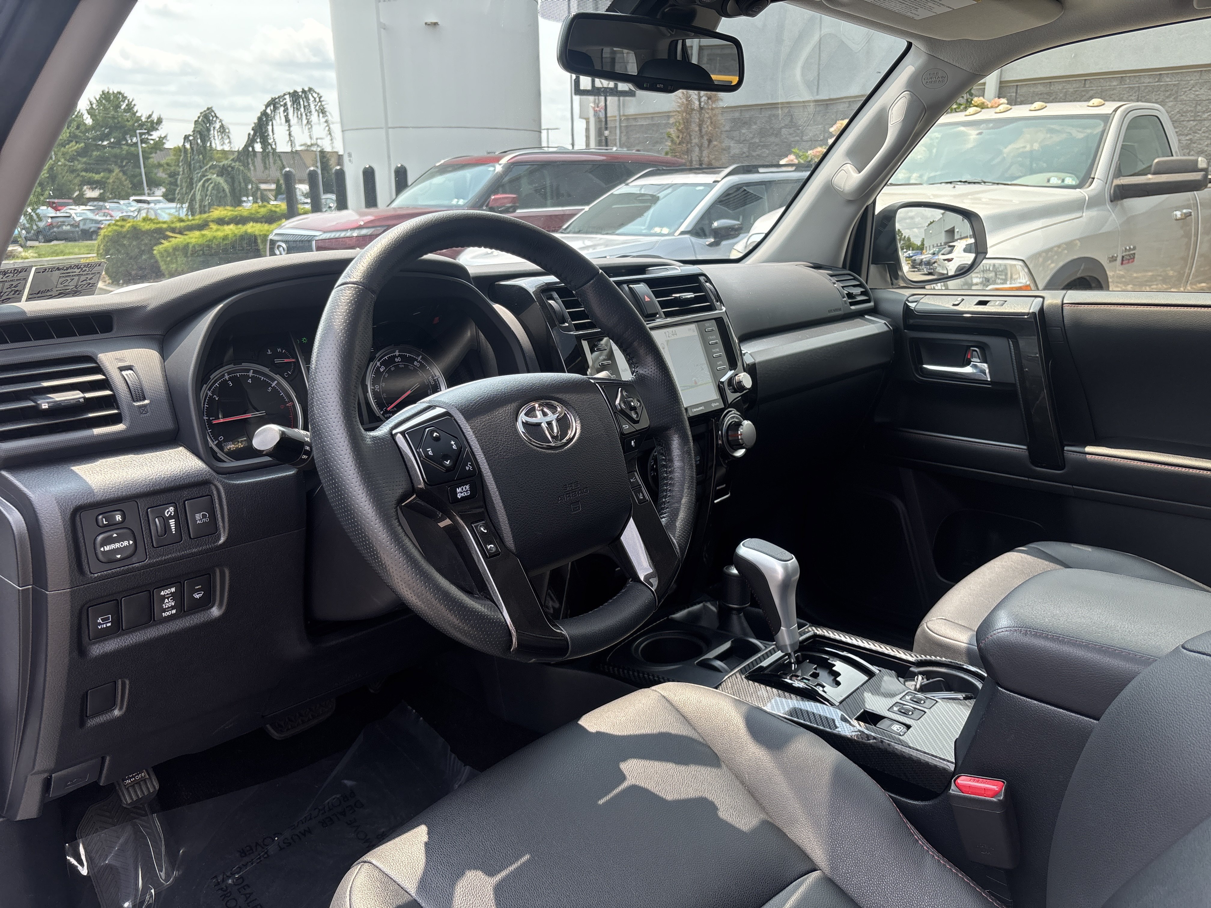 Used 2024 Toyota 4Runner TRD Off-Road Premium w/ Off Road Premium Plus Package AWD/4WD image 4