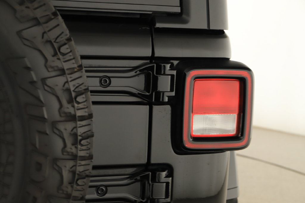 Used 2019 Jeep Wrangler Sport AWD/4WD image 24