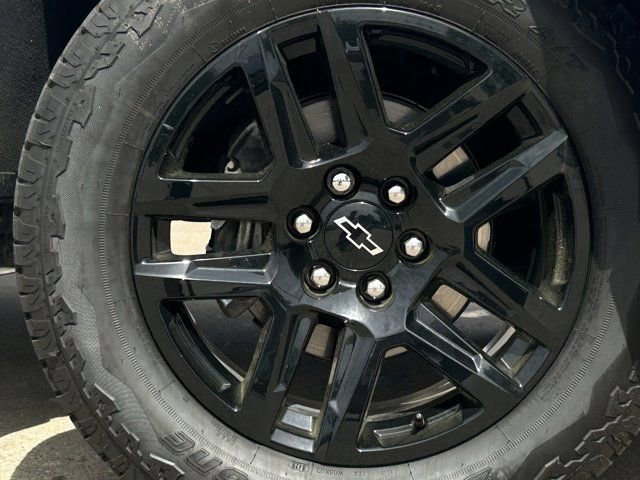 Used 2023 Chevrolet Silverado 1500 RST w/ Z71 Off-Road Package image 32