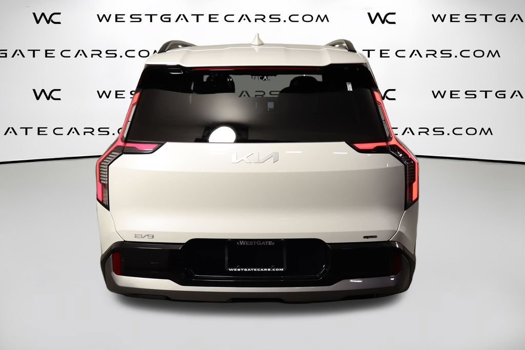 Used 2024 Kia EV9 GT-Line AWD/4WD image 4