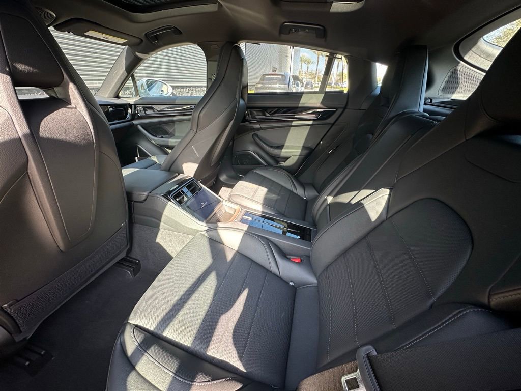 Certified 2026 Porsche Panamera image 36