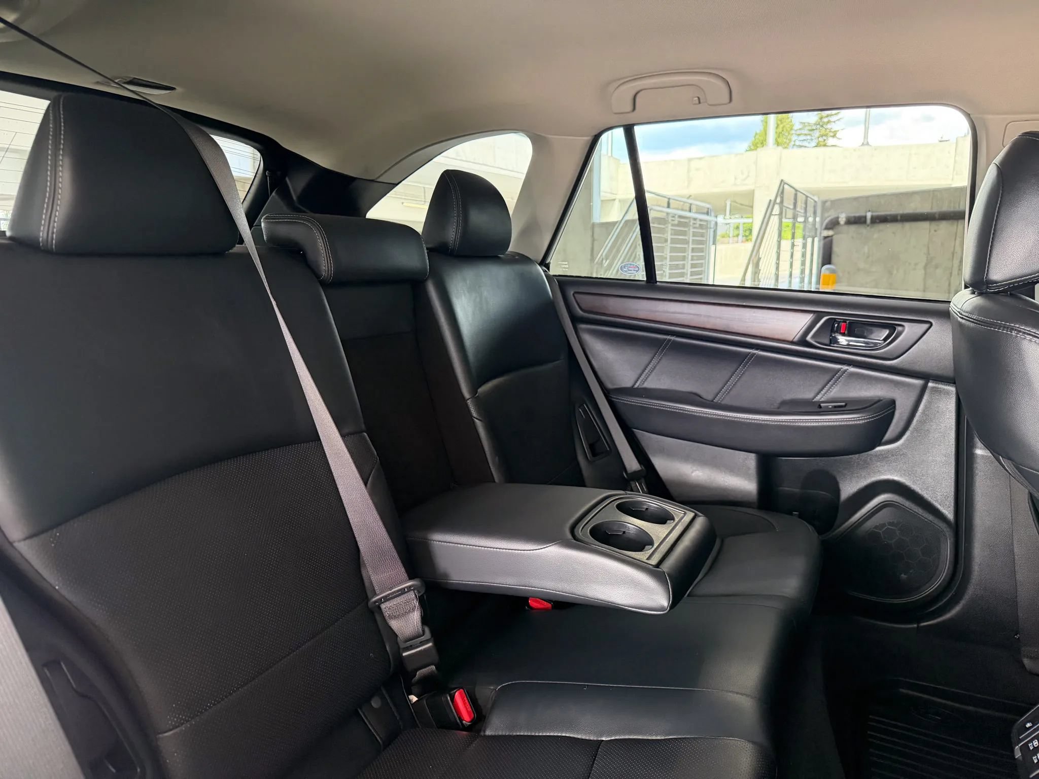 Used 2019 Subaru Outback 2.5i Limited w/ Popular Package #2 AWD/4WD image 28