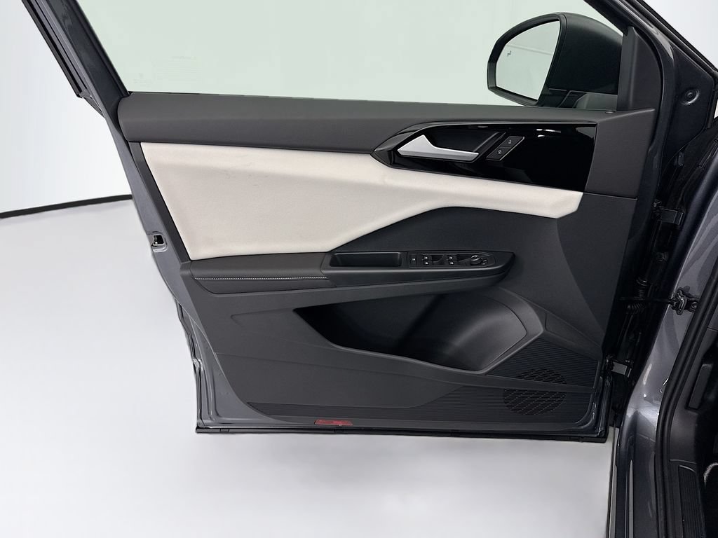 New 2026 Volkswagen Taos S FWD image 22