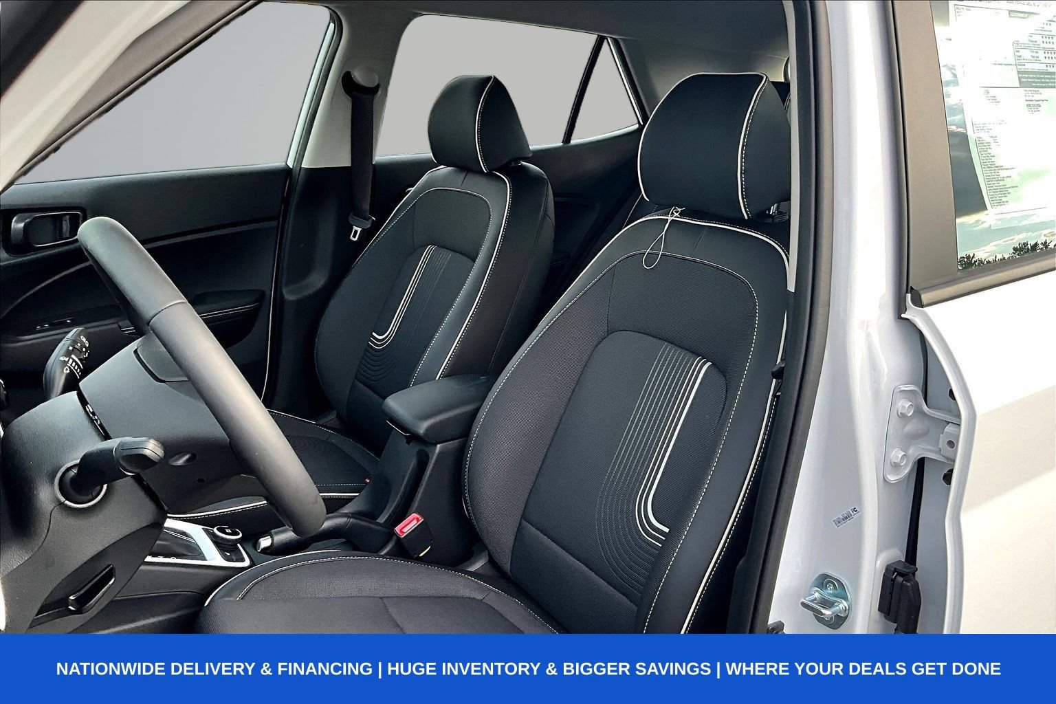 Used 2026 Hyundai Venue SEL FWD image 28