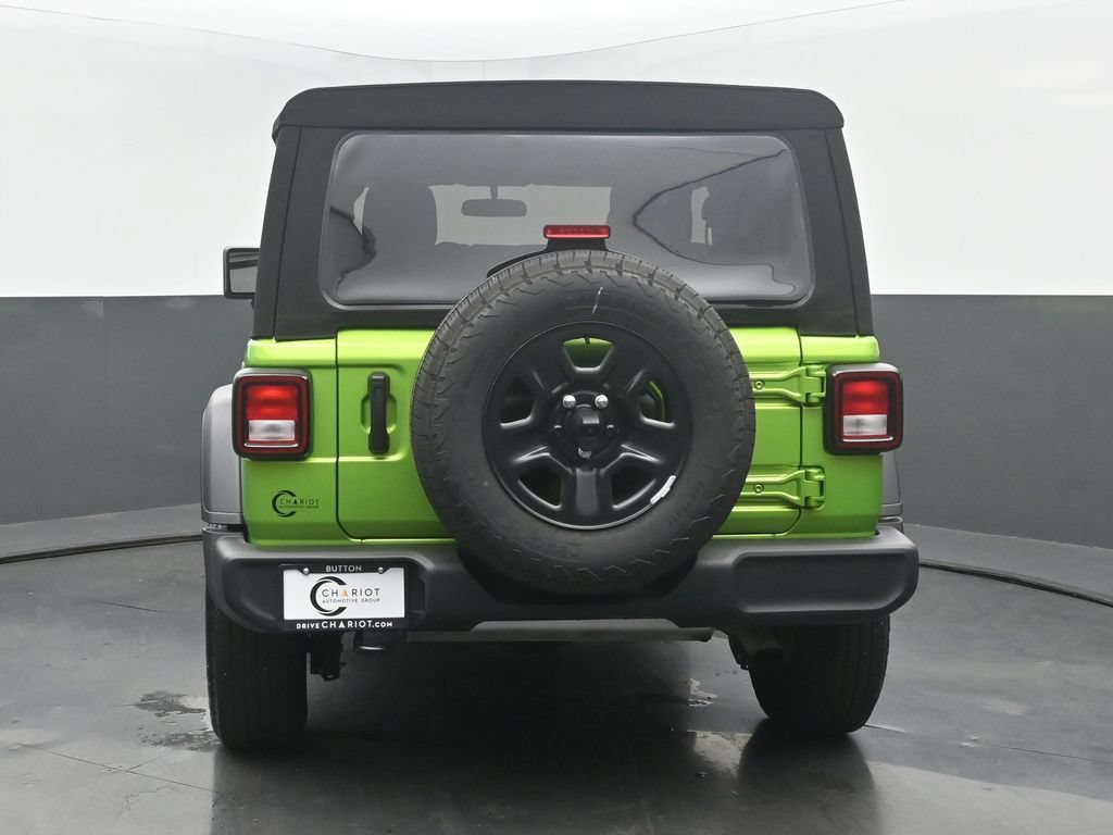 Used 2025 Jeep Wrangler Sport AWD/4WD image 5