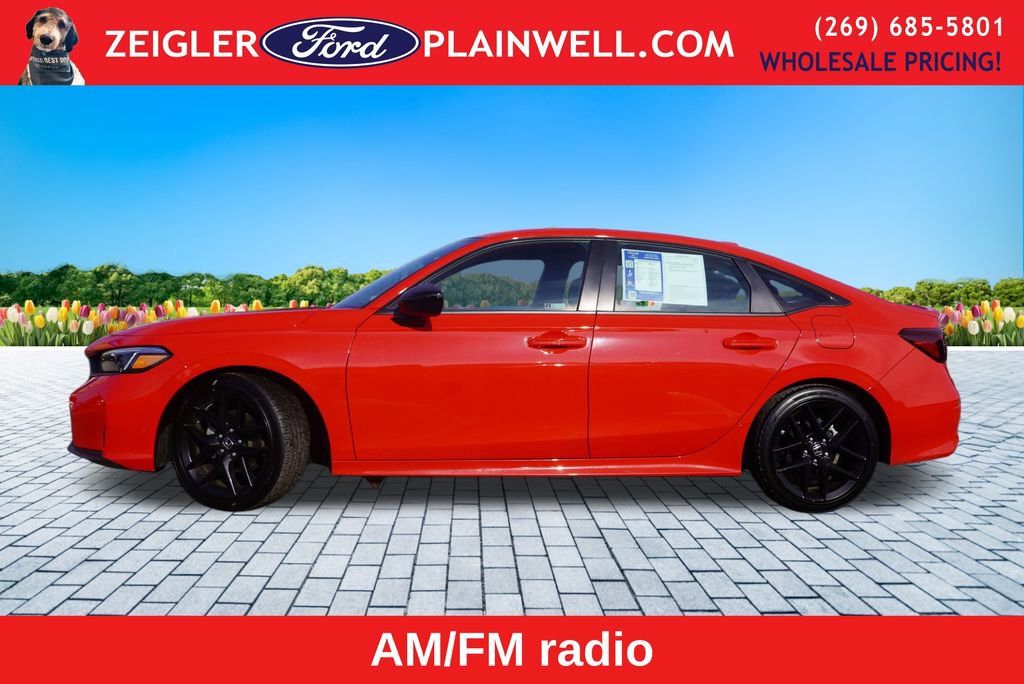 Used 2025 Honda Civic Sport image 2