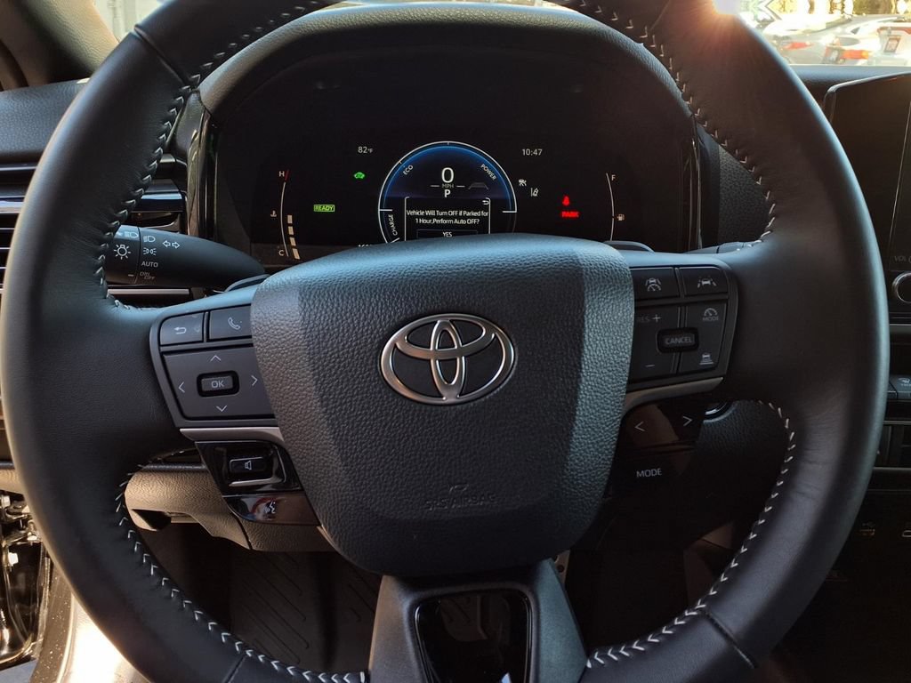 Certified 2025 Toyota Camry SE FWD image 14