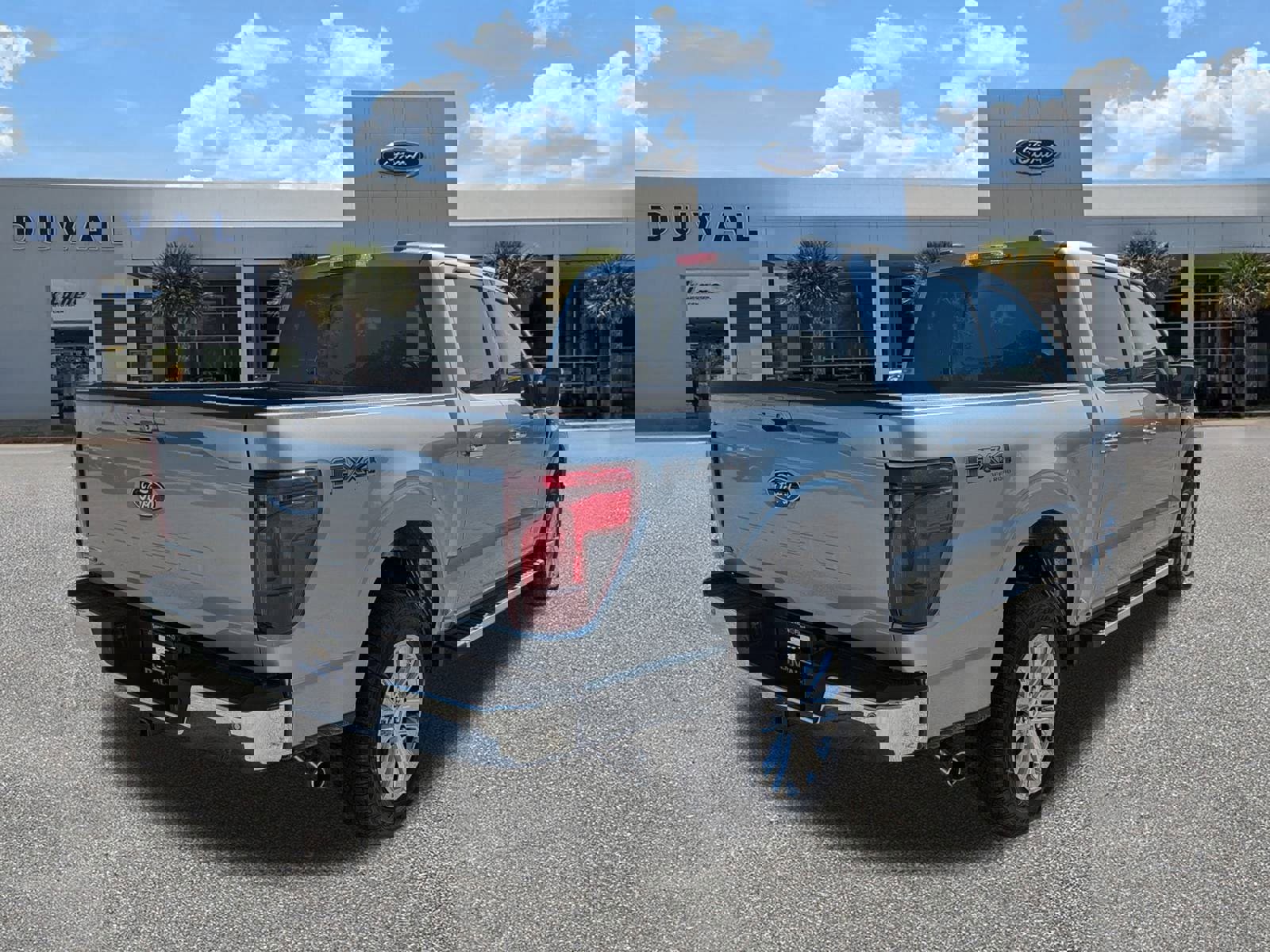 New 2025 Ford F150 XLT w/ Equipment Group 303A High image 40