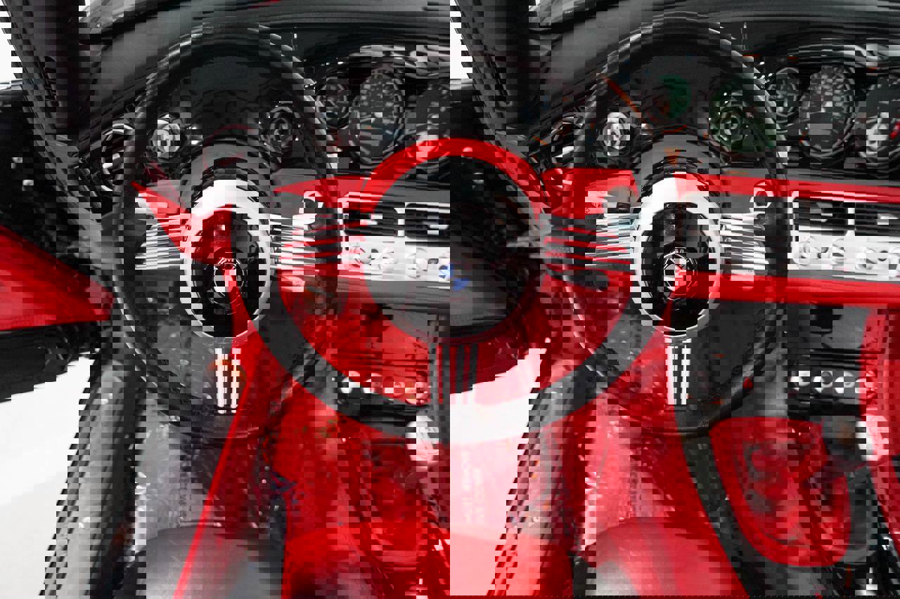 Used 2001 BMW Z8 image 11