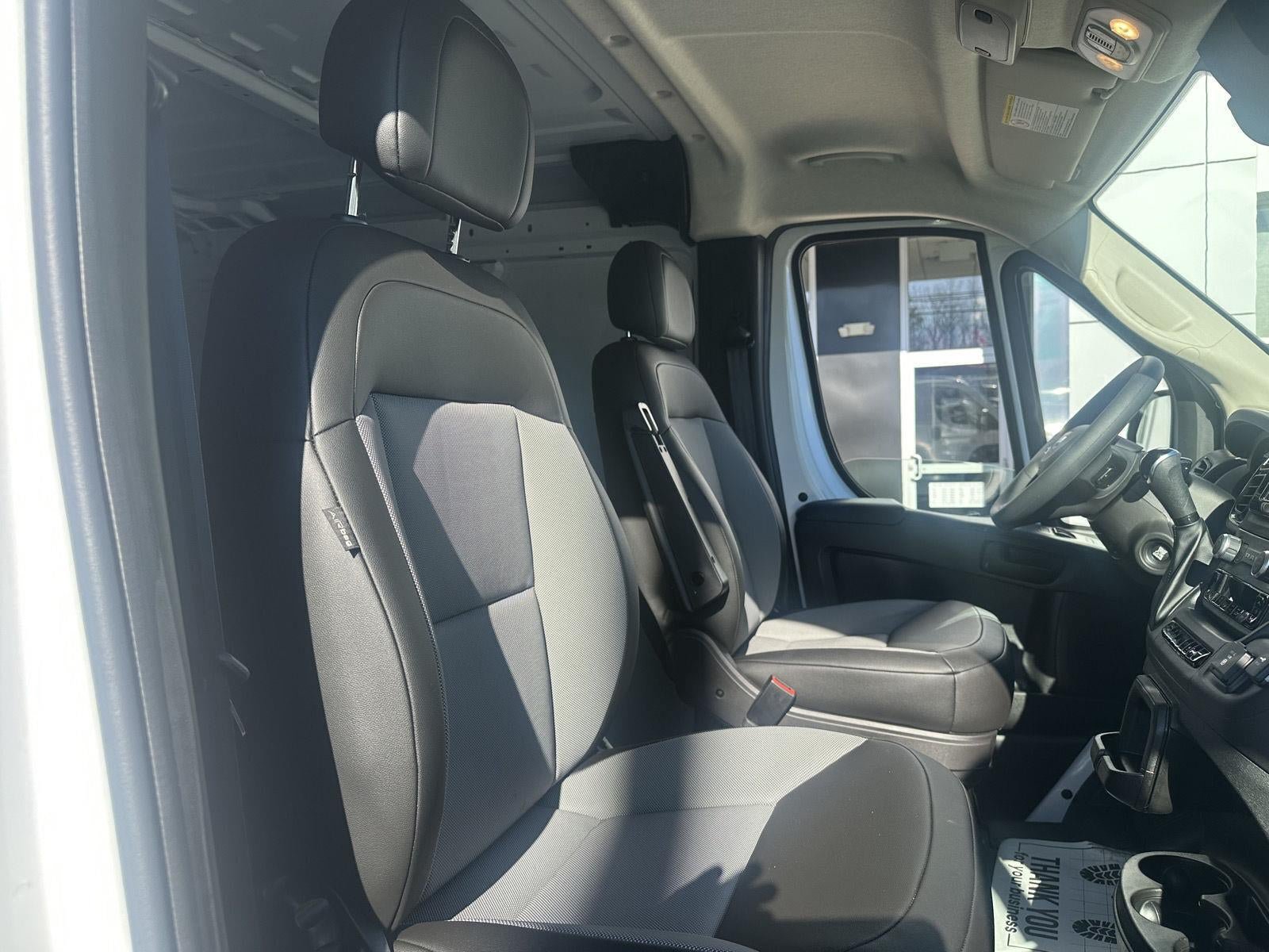 New 2026 RAM ProMaster 2500 w/ Convenience Group FWD image 4