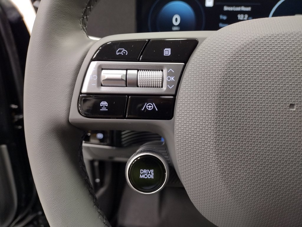 New 2026 Hyundai Ioniq 5 SEL AWD/4WD image 25