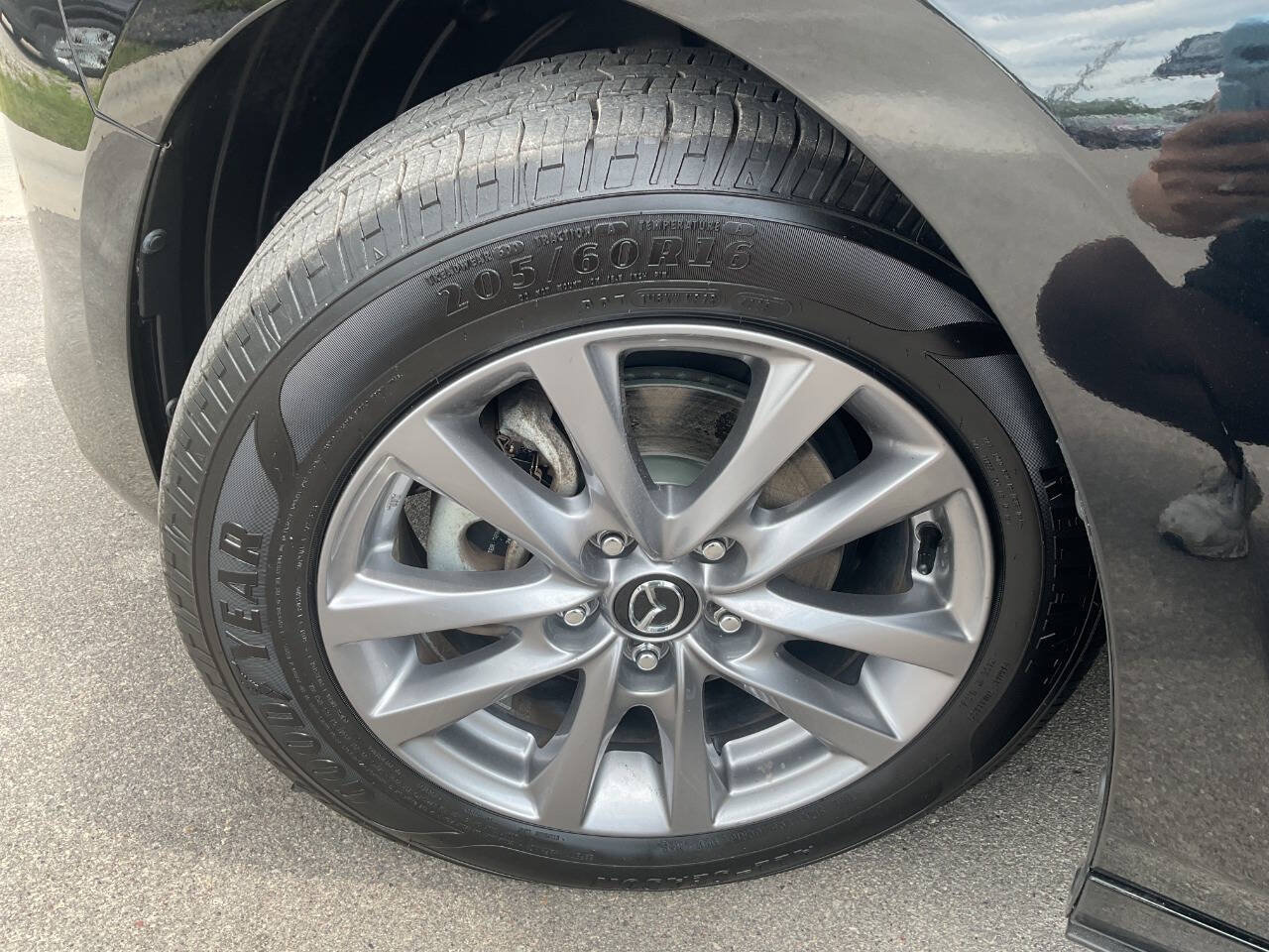 Used 2020 MAZDA MAZDA3 Sedan FWD image 44