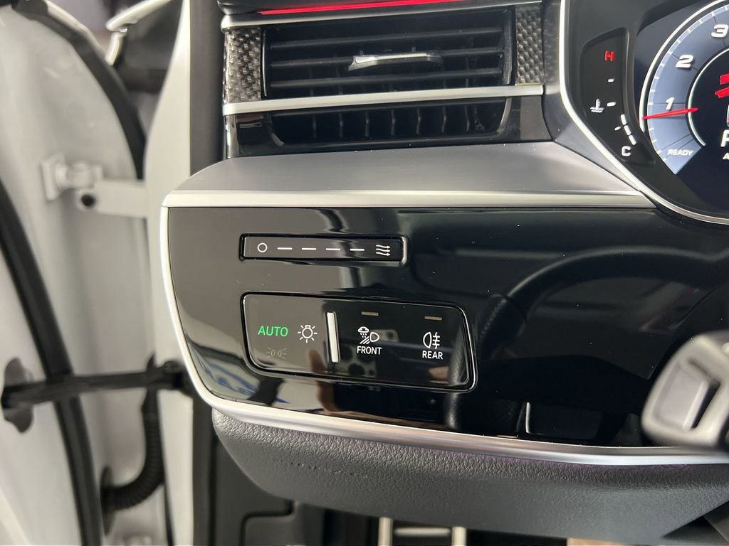 Used 2022 Audi S8 AWD/4WD image 19