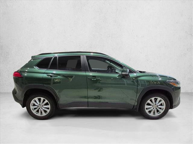 Used 2024 Toyota Corolla Cross LE FWD image 4