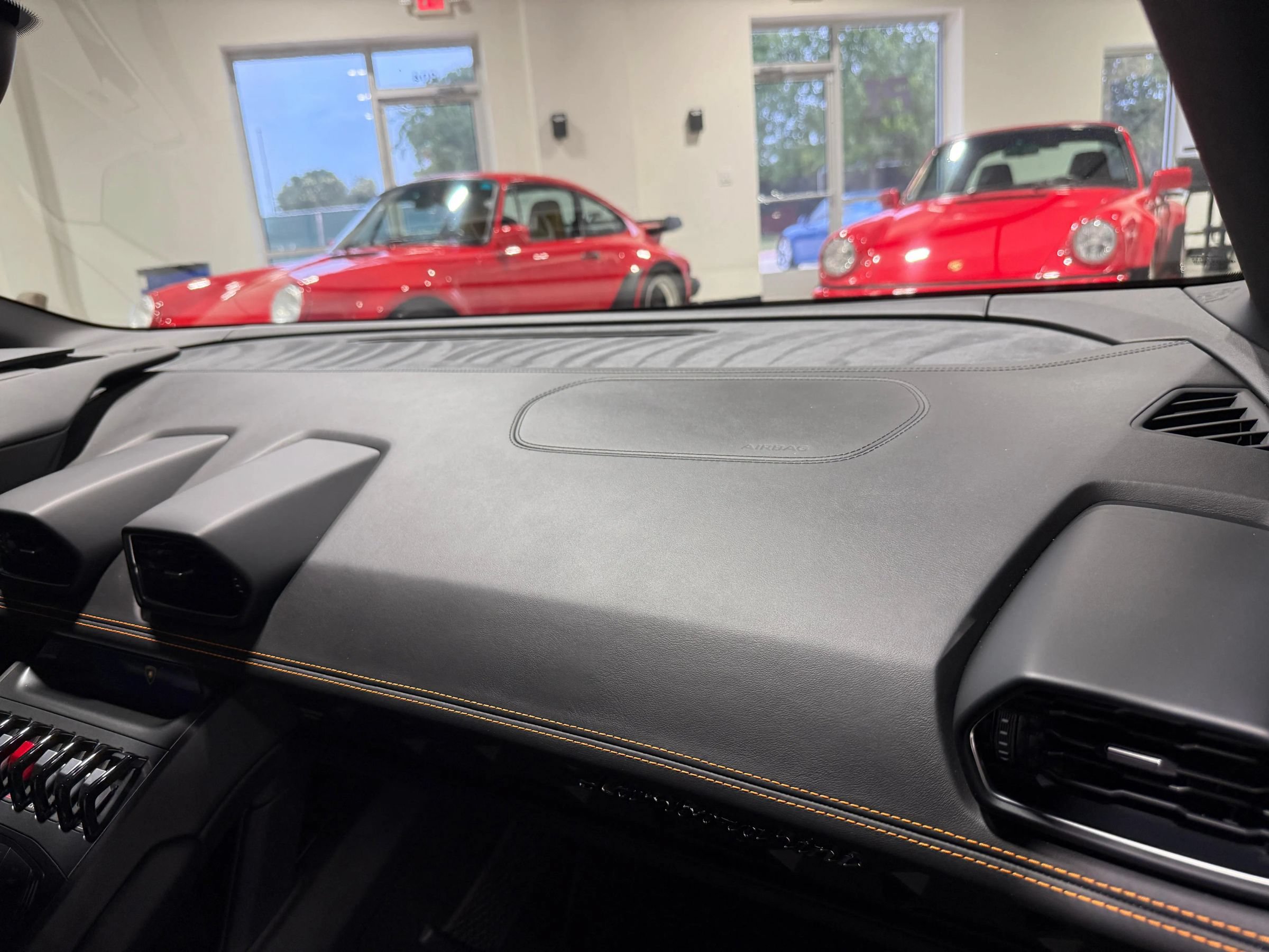 Used 2016 Lamborghini Huracan LP 610-4 AWD/4WD image 52