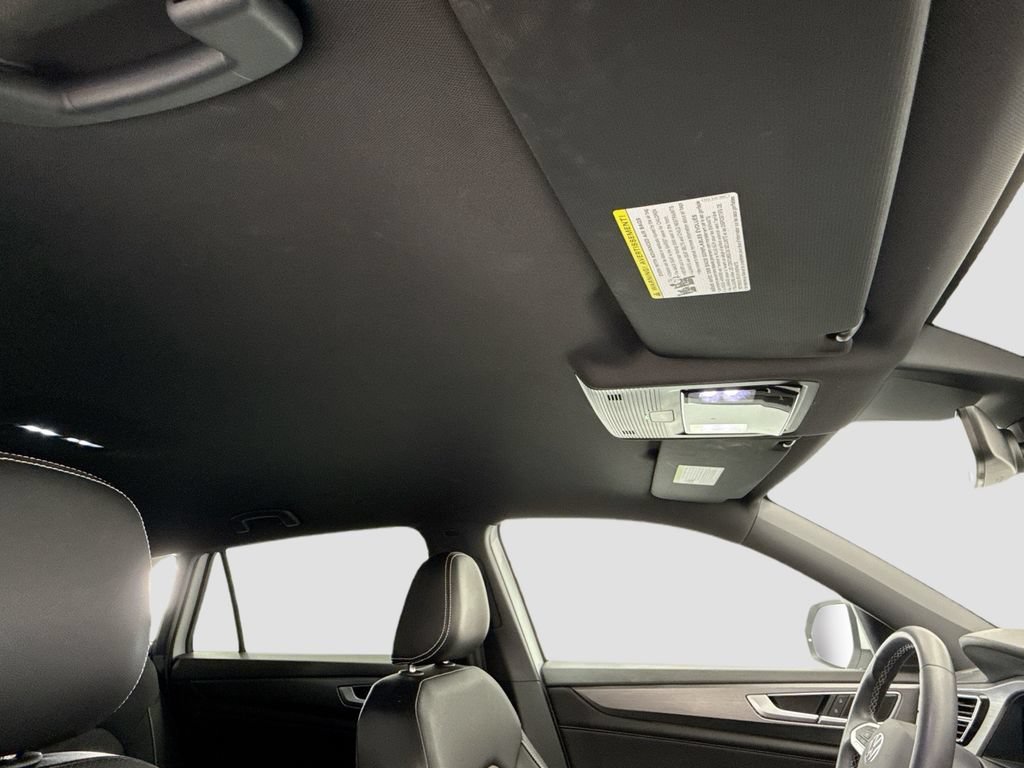 Used 2024 Volkswagen Atlas Cross Sport SE FWD image 16