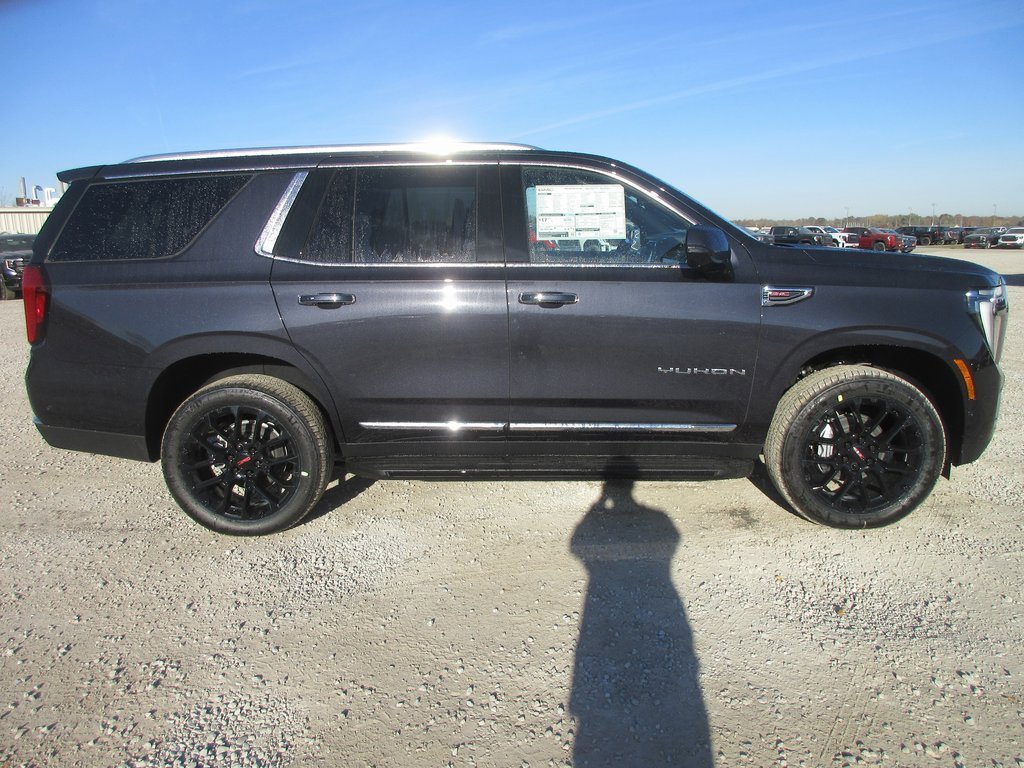 New 2026 GMC Yukon Elevation image 3